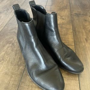 STEVE MADDEN BOOTS BLACK